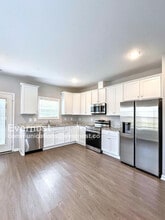 1009 Echo Rdg Rd in Columbia, TN - Foto de edificio - Building Photo