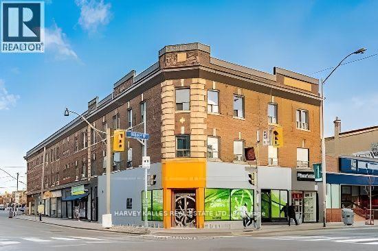 property at 757 Dovercourt Rd