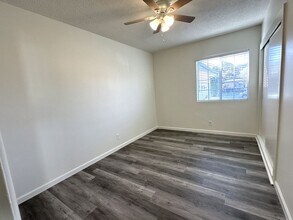 10206 Hillview Ave in Los Angeles, CA - Building Photo - Building Photo