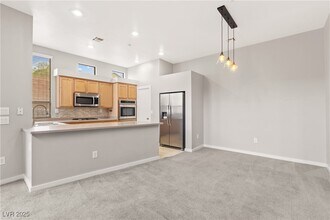 6472 Spiced Butter Rum St in North Las Vegas, NV - Building Photo - Building Photo