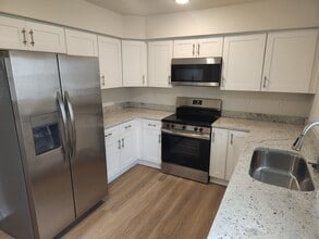 111 Dinwiddie Ave in Blackstone, VA - Building Photo - Building Photo