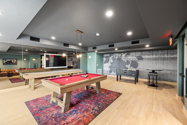 East Bend Apartments in Houston, TX - Building Photo - Building Photo