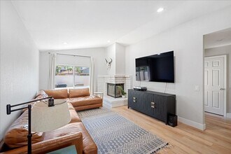 103 Petrilli Cir in Sacramento, CA - Building Photo - Building Photo