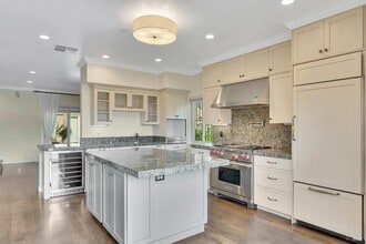 945 Hunt Ave in St Helena, CA - Building Photo - Building Photo