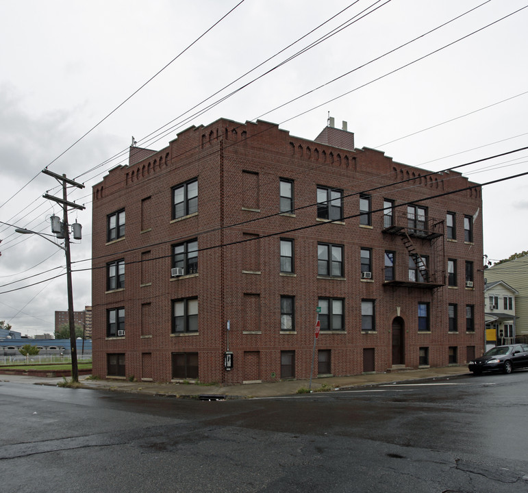 133 Seaview Ave in Jersey City, NJ - Building Photo