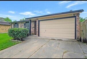 5007 Ridgecreek Dr in Houston, TX - Building Photo