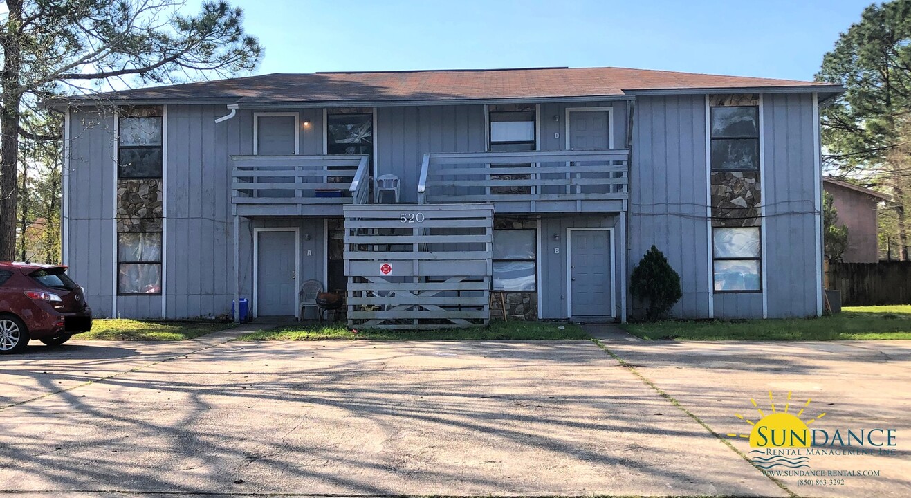 520 Landview Dr in Fort Walton Beach, FL - Building Photo