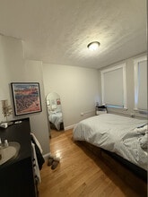 224 Hanover St, Unit 1 in Boston, MA - Foto de edificio - Building Photo