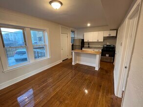 1245 N Karlov Ave in Chicago, IL - Foto de edificio - Building Photo