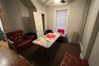 10 Carmel St, Unit 3 in Boston, MA - Foto de edificio - Building Photo