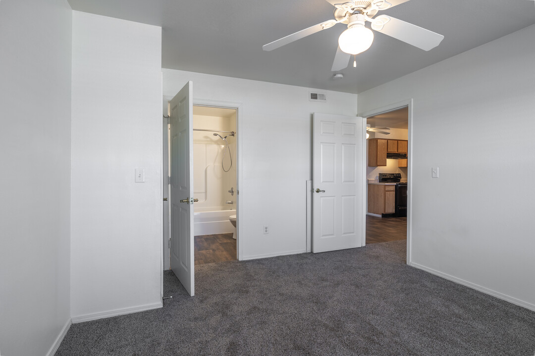 The Bristol Apartments in Lawton, OK - Building Photo