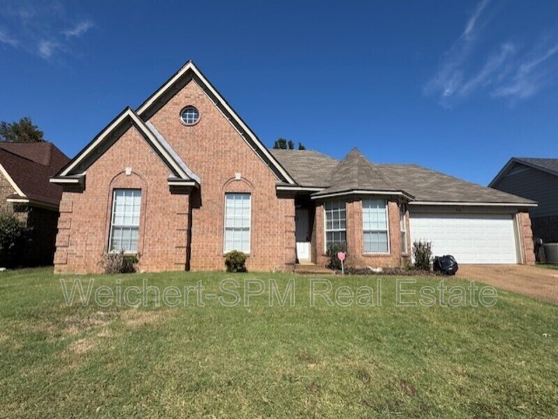 5616 Autumn Valley Dr in Memphis, TN - Building Photo