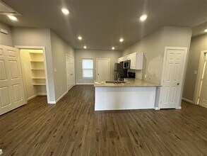 11682 State Hwy 64 in Tyler, TX - Building Photo - Building Photo