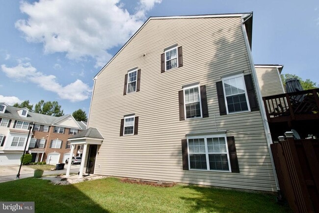 property at 1211 Ring Bill Loop