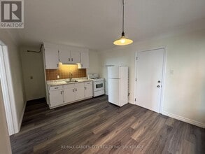 1419 Pelham St in Pelham, ON - Building Photo - Building Photo