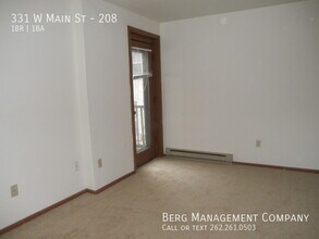 331 W Main St in Waukesha, WI - Building Photo - Building Photo
