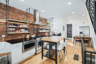 2223 Taggert St in Philadelphia, PA - Building Photo - Building Photo