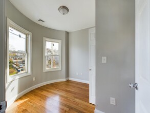 41 Calumet St, Unit 2 in Boston, MA - Building Photo - Building Photo