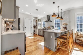 644 Adams St in Boston, MA - Building Photo - Building Photo