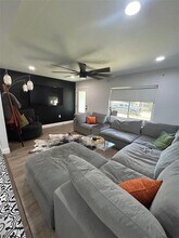 311 S Montgomery Ave in DeLand, FL - Building Photo - Building Photo