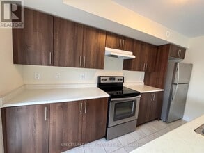 30 Dunsheath Wy in Markham, ON - Building Photo - Building Photo