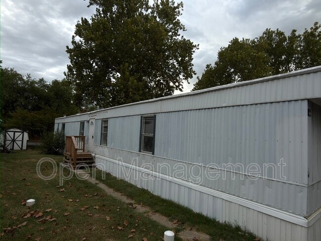 property at 2710 N Farm Rd 137