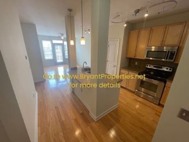 3000 Vanderbilt Pl in Nashville, TN - Building Photo - Building Photo