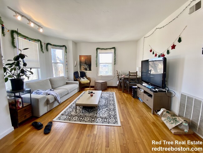 88 Sheridan St, Unit 4 in Boston, MA - Foto de edificio - Building Photo