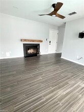 620 Shoreham Ct, Unit 304 in Virginia Beach, VA - Foto de edificio - Building Photo