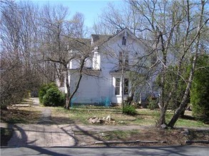 15 Myrtle Ave in Suffern, NY - Building Photo - Building Photo