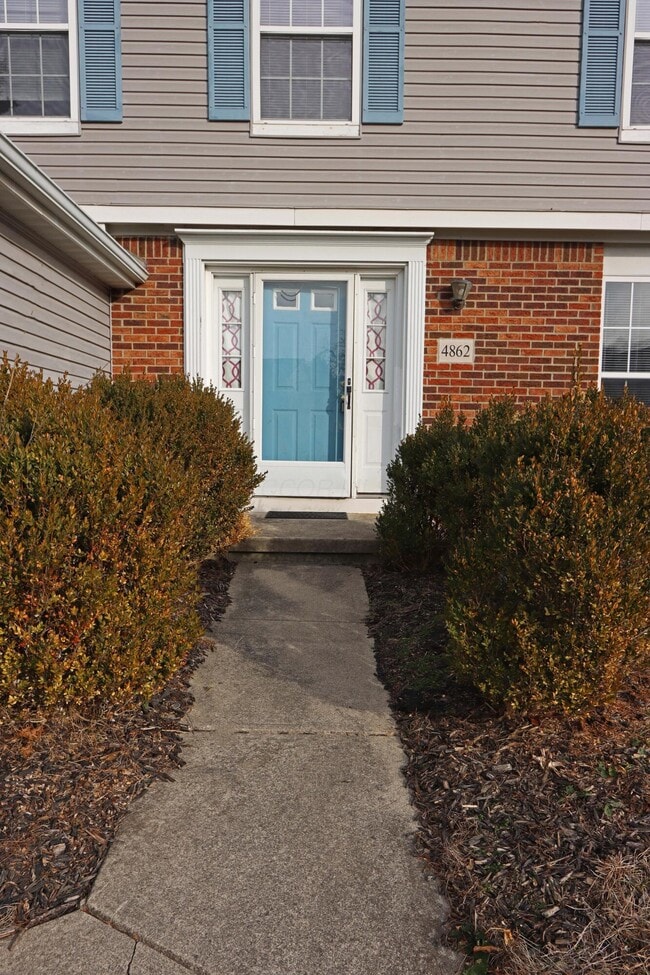 4862 Roger Allen Ct in Hilliard, OH - Building Photo - Building Photo