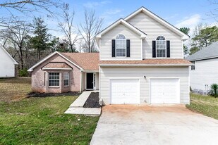 125 Titan Rd in Stockbridge, GA - Building Photo