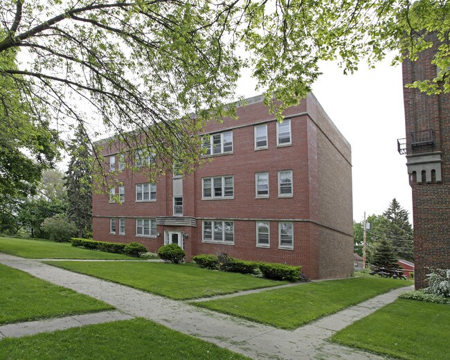 5425-5433 W Martin Dr in Milwaukee, WI - Foto de edificio - Building Photo