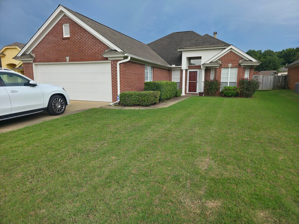 7436 Pinnacle Point in Montgomery, AL - Building Photo