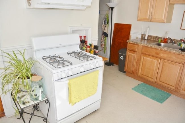 40 Linden Ave, Unit 3 in Somerville, MA - Foto de edificio - Building Photo