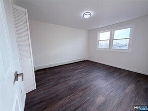 31 Chestnut St in Kearny, NJ - Building Photo - Building Photo