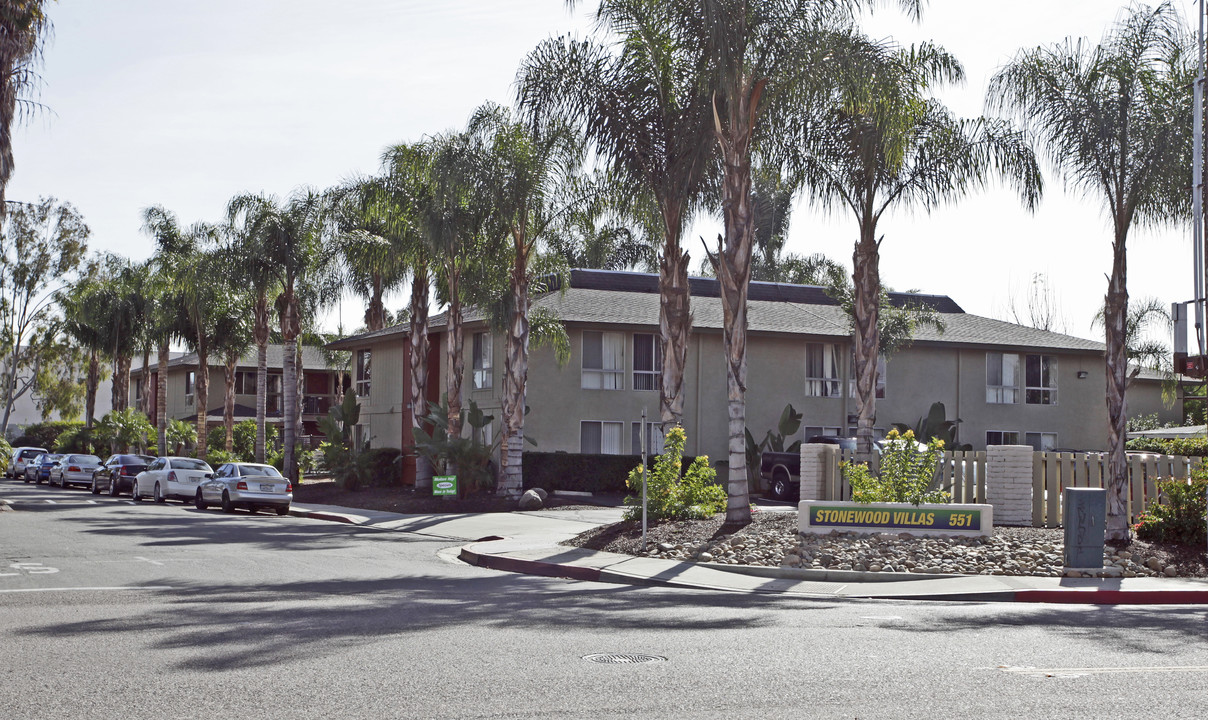 Stonewood Villas in Escondido, CA - Building Photo