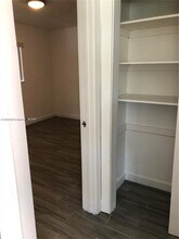 220 NW 46th St in Miami, FL - Building Photo - Building Photo