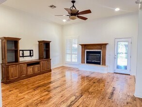 1703 Rockridge Dr in Wichita Falls, TX - Building Photo - Building Photo