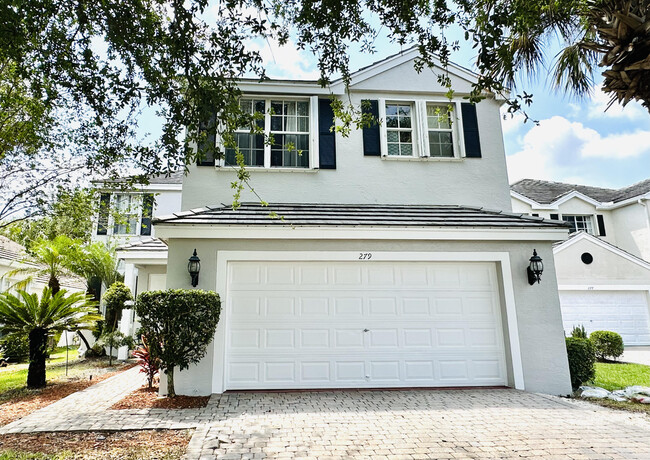 279 Berenger Walk in Royal Palm Beach, FL - Building Photo - Building Photo