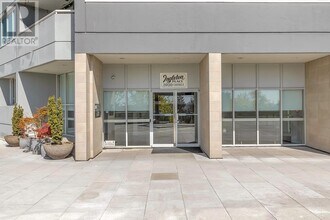 3920-3920 Hastings St in Burnaby, BC - Building Photo - Building Photo