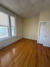 299 Nahant Rd, Unit 4 in Nahant, MA - Foto de edificio - Building Photo