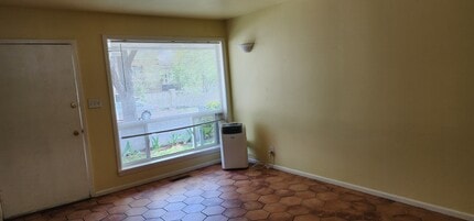 907 E Laird Ave, Unit 907 in Salt Lake City, UT - Foto de edificio - Building Photo