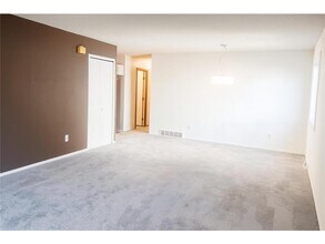 9 Heights Rd NE in Saint Michael, MN - Building Photo - Building Photo