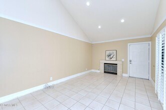 5368 Rainwood St in Simi Valley, CA - Building Photo - Building Photo