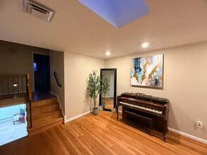 3452 Quaker Ct in Falls Church, VA - Building Photo - Building Photo