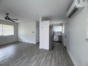 4301 NE 6th Ave in Pompano Beach, FL - Building Photo - Building Photo