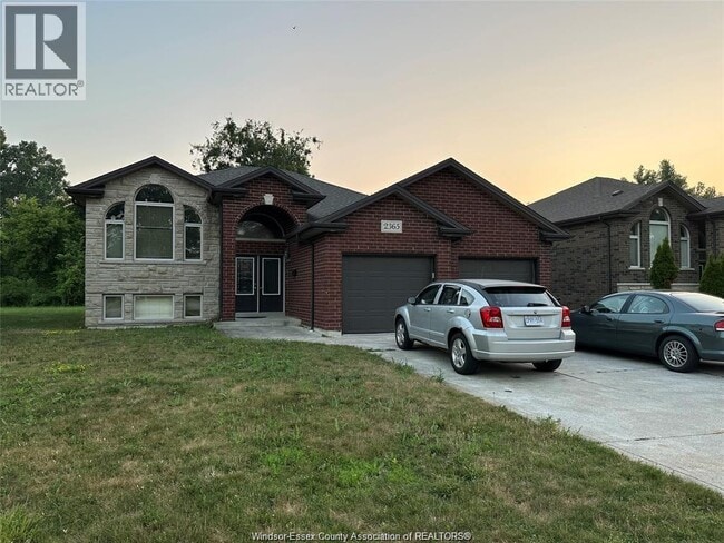 property at 2365 Glenwood Ave