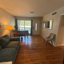 1808 Donna St in Arlington, TX - Building Photo - Building Photo