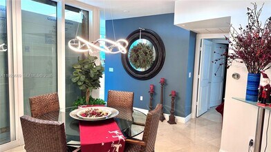 1000 South Pointe Dr in Miami Beach, FL - Building Photo - Building Photo